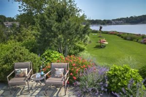 2-lawn-chairs-in-a-lush-green-lawn